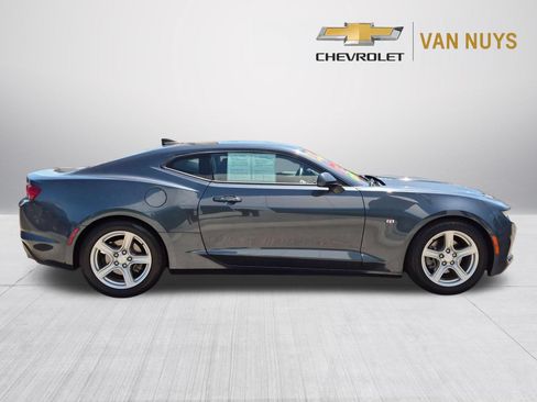 Used 2022 Chevrolet Camaro LT RWD image 4