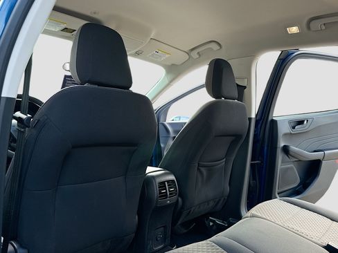 Used 2022 Ford Escape SE w/ Cold Weather Package AWD/4WD image 6