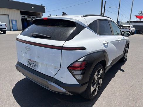Used 2024 Hyundai Kona Limited FWD image 2