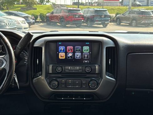 Used 2019 Chevrolet Silverado 1500 LT AWD/4WD image 22