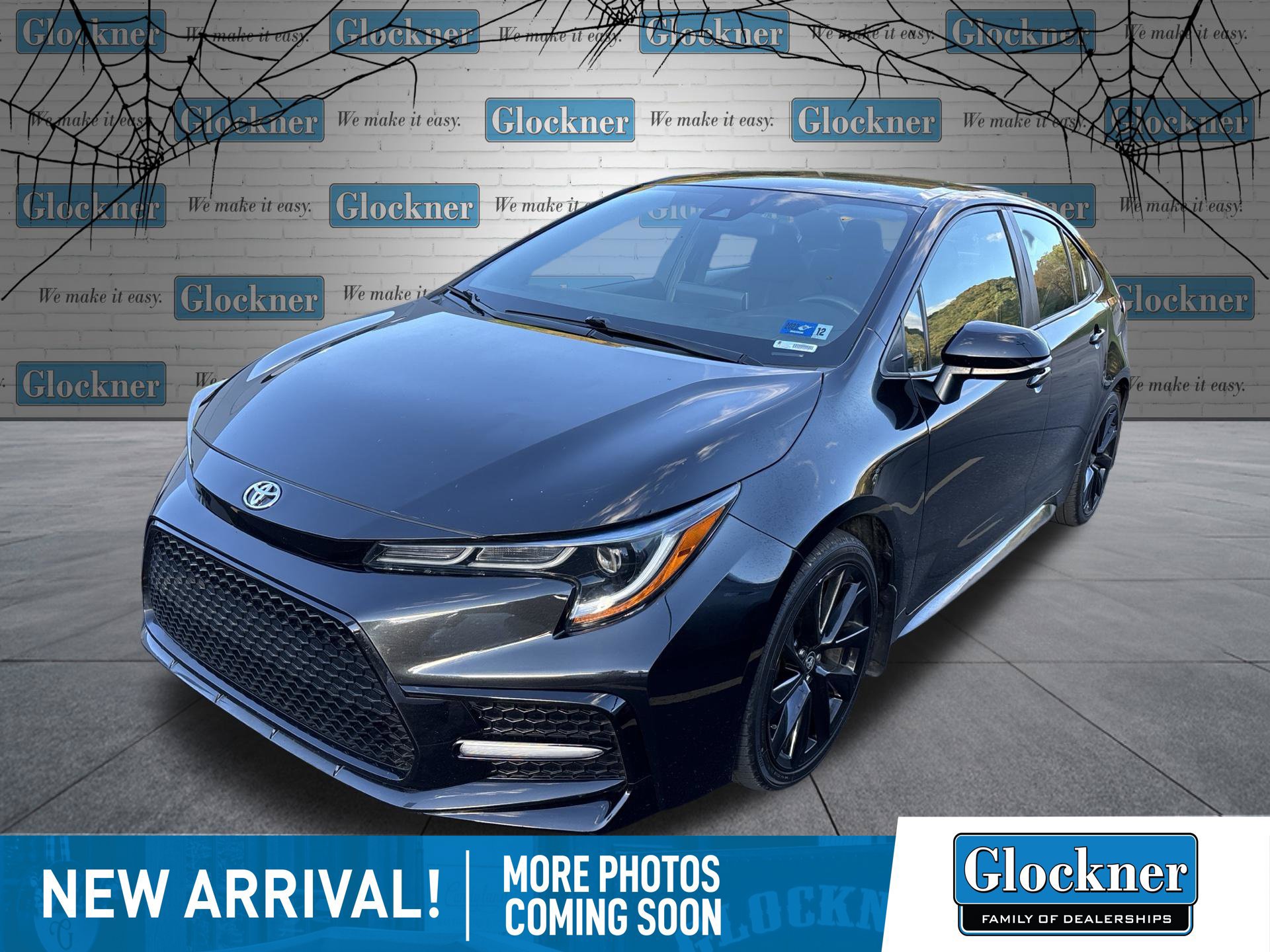 Used 2021 Toyota Corolla SE w/ Carpet Mat Package (TMS) FWD image 1