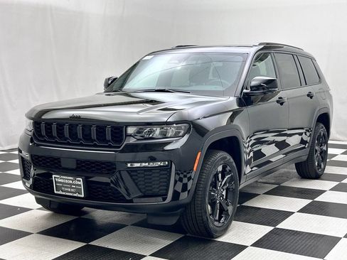 New 2026 Jeep Grand Cherokee L Limited AWD/4WD image 4