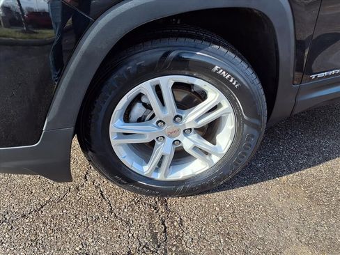 Certified 2023 GMC Terrain SLE image 34