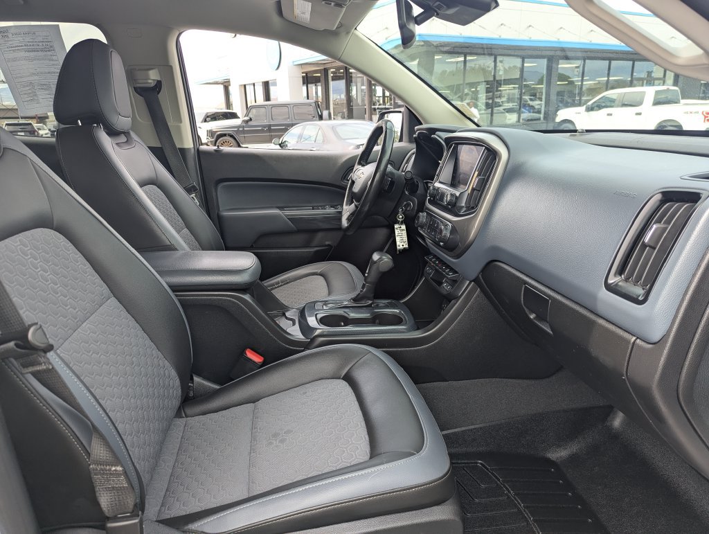 Used 2021 Chevrolet Colorado Z71 w/ Safety Package AWD/4WD image 33