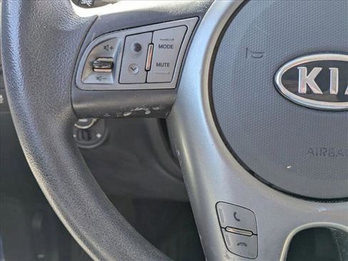 Used 2011 Kia Soul + w/ Audio Pkg FWD image 12