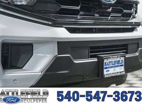 New 2026 Ford Expedition Active image 17