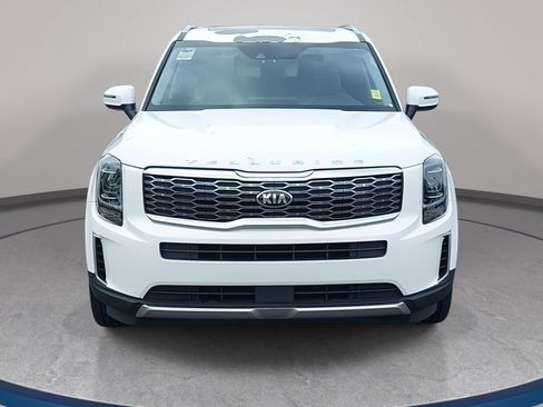 Used 2020 Kia Telluride S w/ S 8 Passenger Seating Package FWD image 2
