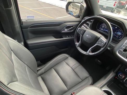 Used 2022 Chevrolet Suburban RST w/ Luxury Package image 25