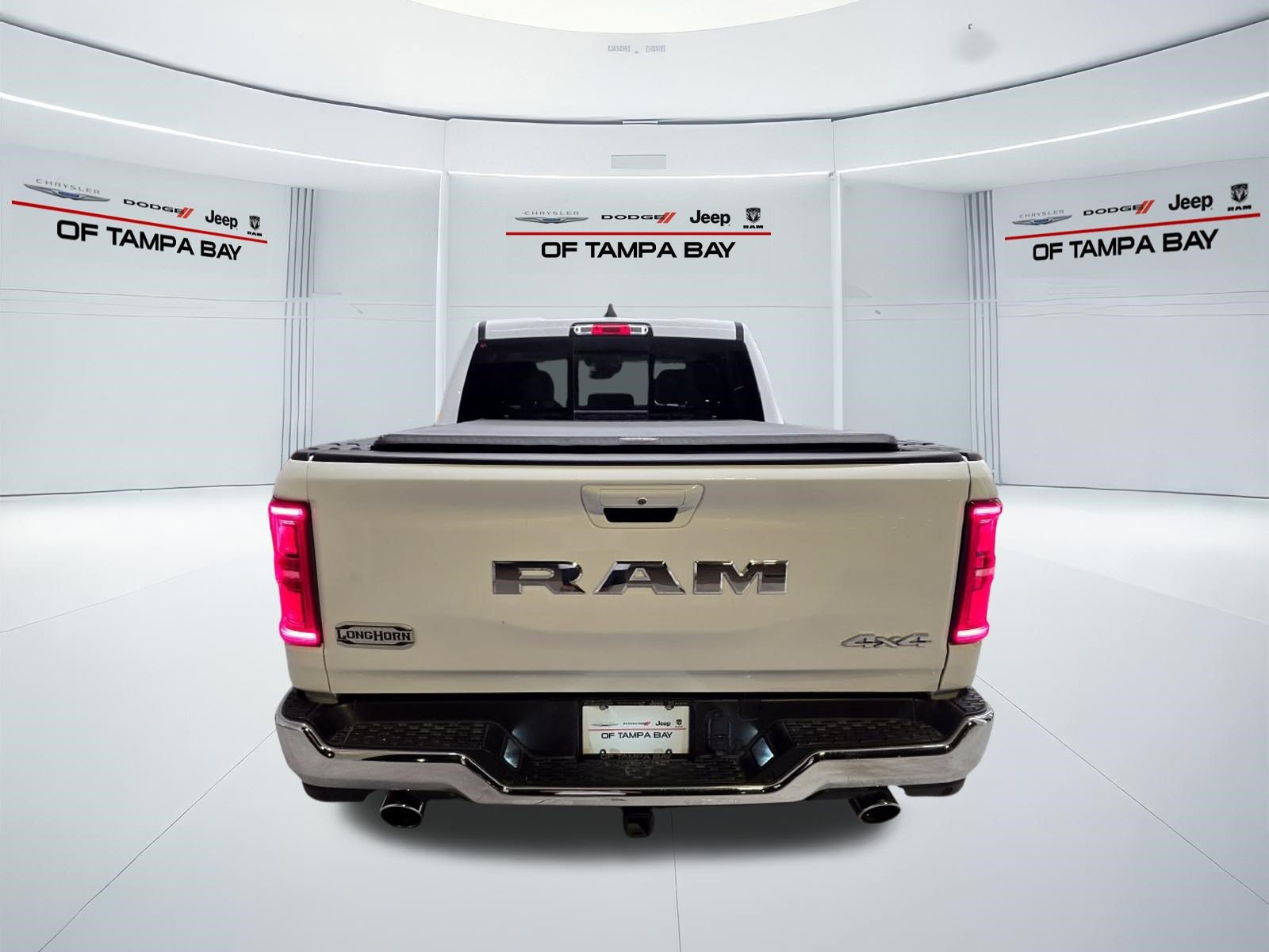Used 2025 RAM 1500 Limited w/ Trailer Tow Group AWD/4WD image 5