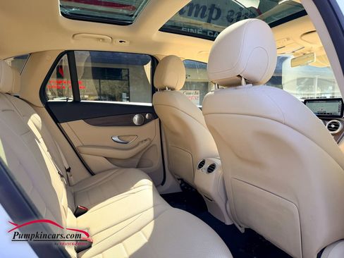 Used 2020 Mercedes-Benz GLC 300 GLC 300 4MATIC Sport Utility 4 image 21
