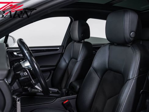 Used 2021 Porsche Macan AWD/4WD image 20