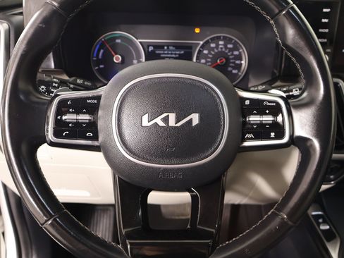 Used 2022 Kia Sorento EX w/ Panoramic Sunroof Package FWD image 4