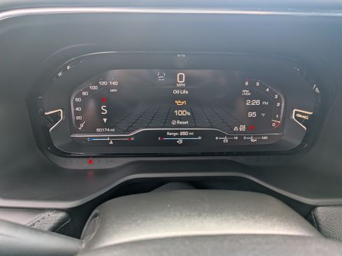 Used 2023 GMC Yukon Denali AWD/4WD image 28
