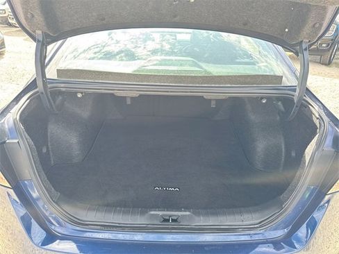 Used 2024 Nissan Altima 2.5 SR image 24
