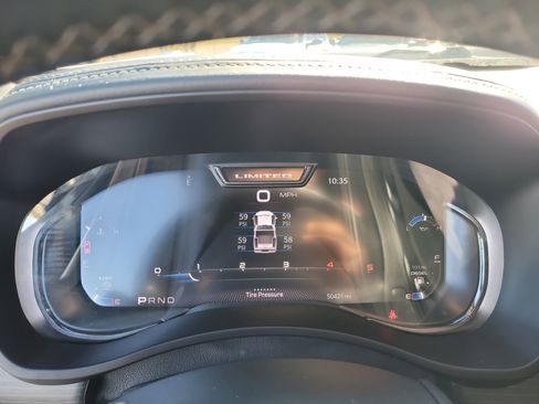 Used 2024 RAM 2500 Limited image 29