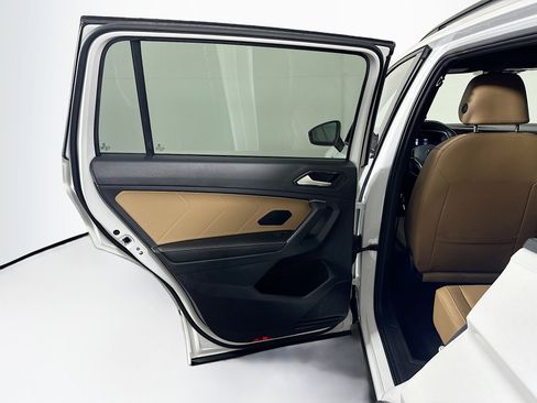 Used 2024 Volkswagen Tiguan SE R-Line image 26