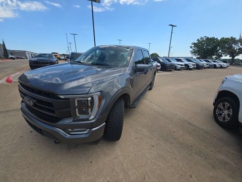 Used 2021 Ford F150 Lariat w/ Equipment Group 502A High AWD/4WD image 2