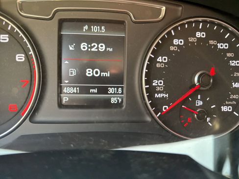 Used 2018 Audi Q3 2.0T Premium Plus w/ Premium Plus Package image 2