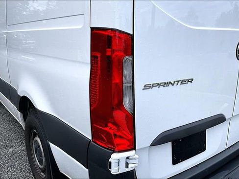 Used 2025 Mercedes-Benz Sprinter 2500 image 17