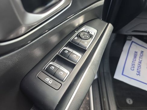 Used 2022 Kia Sorento S FWD image 17