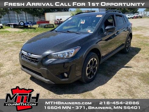 Used 2023 Subaru Crosstrek 2.0i Premium AWD/4WD image 4