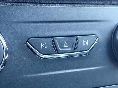 Used 2018 Ford Edge SEL w/ Equipment Group 201A FWD image 30