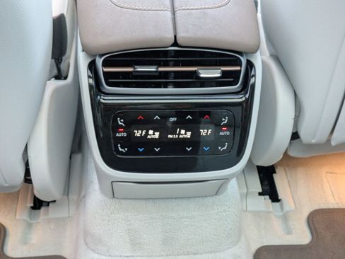 Used 2022 Mercedes-Benz EQS 580 4MATIC Sedan image 27