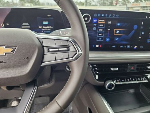 Used 2025 Chevrolet Tahoe LS image 26