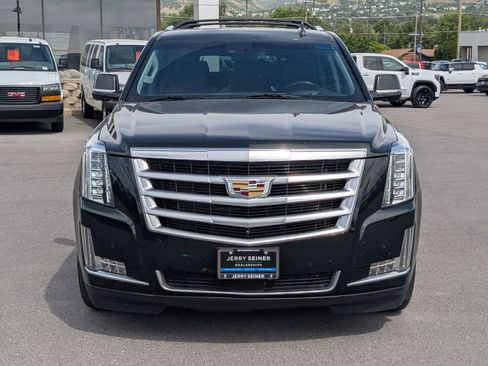 Certified 2016 Cadillac Escalade ESV Premium AWD/4WD image 9
