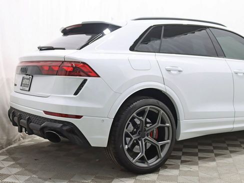 Used 2026 Audi RS Q8 performance image 10