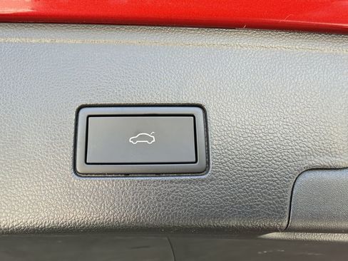 Used 2024 Volkswagen Atlas Cross Sport SE w/ Panoramic Sunroof Package FWD image 41