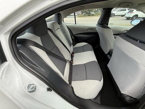 Used 2024 Toyota Corolla LE image 12