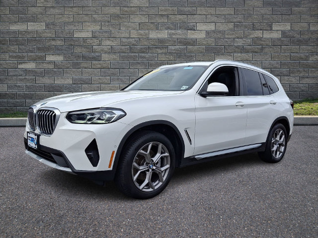 Used 2023 BMW X3 xDrive30i w/ Premium Package w/ZPA AWD/4WD image 3