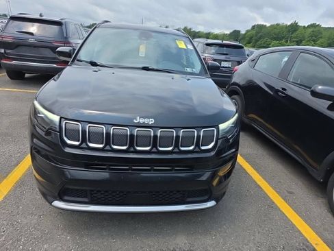 Used 2022 Jeep Compass Limited w/ Elite Group AWD/4WD image 2