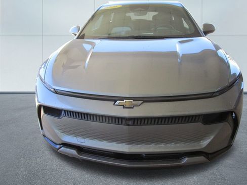 New 2026 Chevrolet Equinox EV LT w/ Convenience Package II image 24