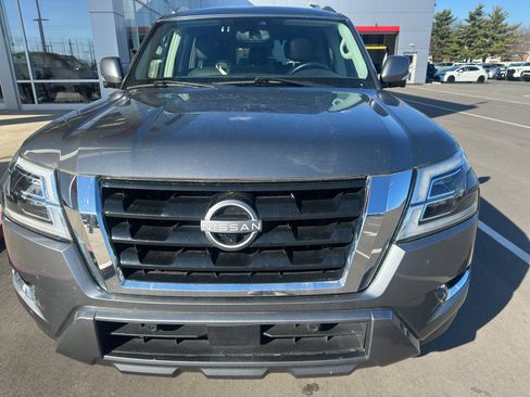 Used 2023 Nissan Armada SL image 2