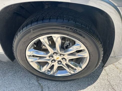 Used 2021 Chevrolet Traverse High Country AWD/4WD image 12