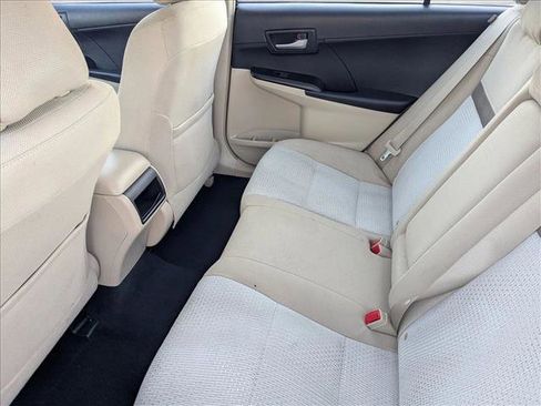 Used 2012 Toyota Camry LE image 16