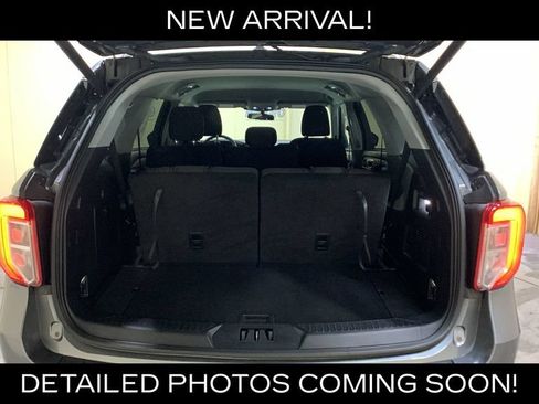 Used 2023 Ford Explorer XLT AWD/4WD image 20