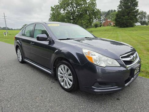 Used 2011 Subaru Legacy 2.5i Limited AWD/4WD image 4