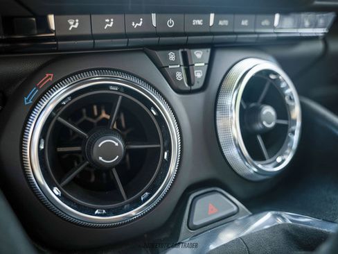 Used 2021 Chevrolet Camaro ZL1 RWD image 33