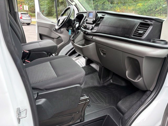 Certified 2025 Ford Transit 250 Low Roof w/ Exterior Upgrade Package RWD image 29