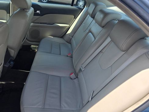 Used 2010 Ford Fusion Hybrid FWD image 25