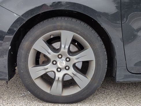 Used 2015 Toyota Sienna SE Premium image 12