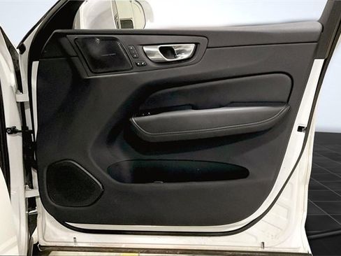 Certified 2022 Volvo XC60 T8 Inscription w/ Advanced Package image 24