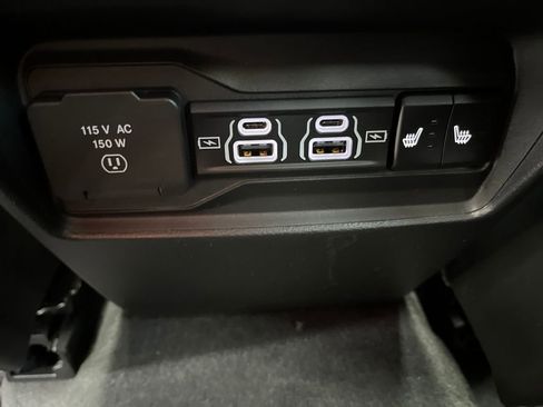 New 2025 Jeep Grand Cherokee Limited w/ Black Appearance Package image 35