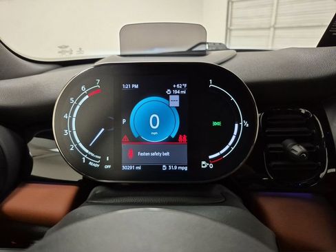 Used 2022 MINI Cooper S w/ Driver Assistance Package image 11