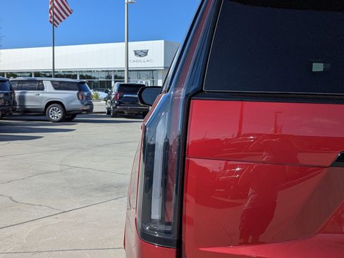 New 2025 Cadillac Escalade Sport Platinum w/ LPO, ONYX Package image 10