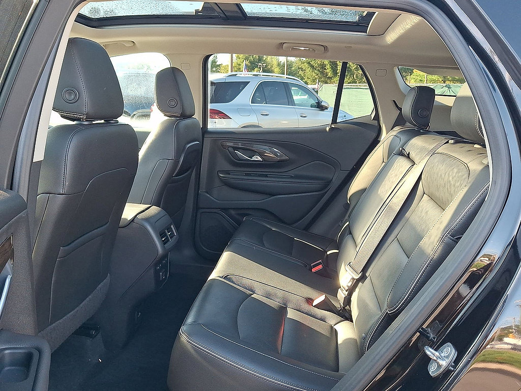 Used 2019 GMC Terrain Denali w/ Driver Alert Package II AWD/4WD image 13