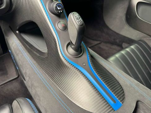 Used 2022 Bugatti Chiron Pur Sport image 22